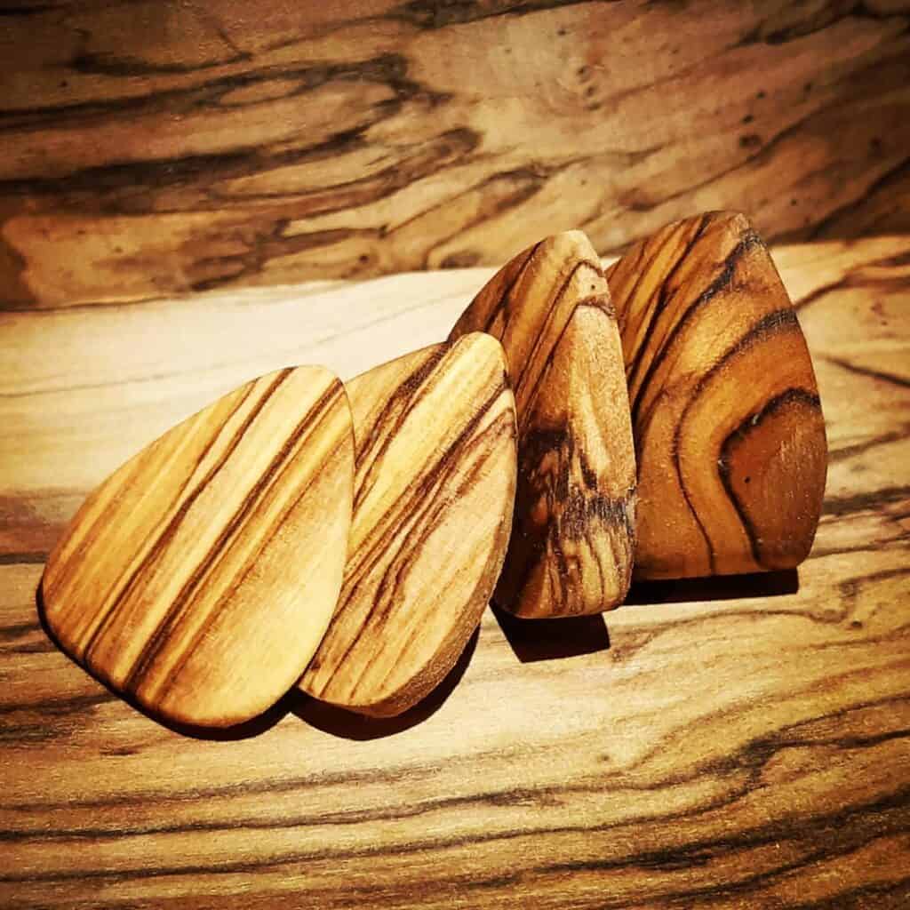olivewood guitar picks by terratone