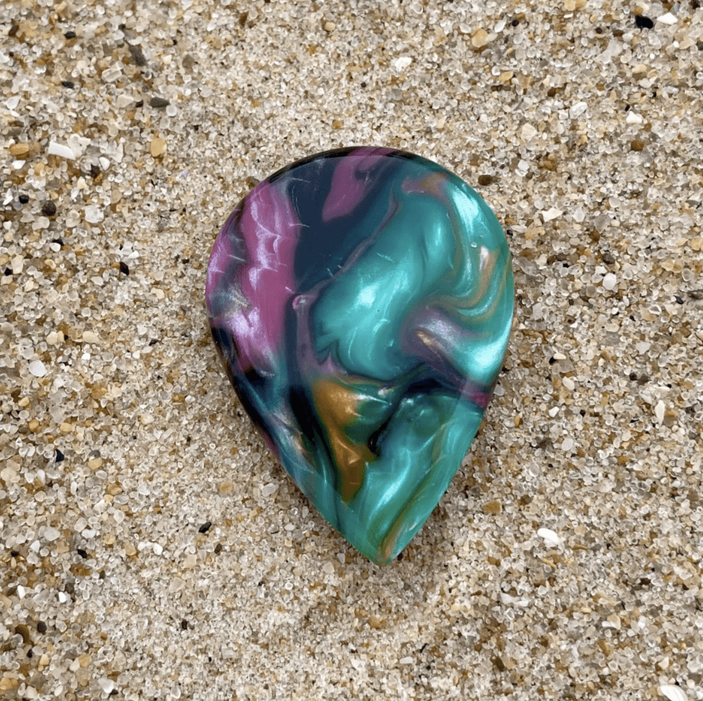 Plumstone Guitar Picks Teardrop 5mm Resin