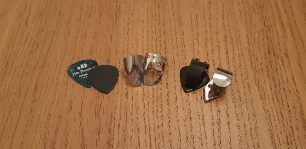 Guitar deals picks types