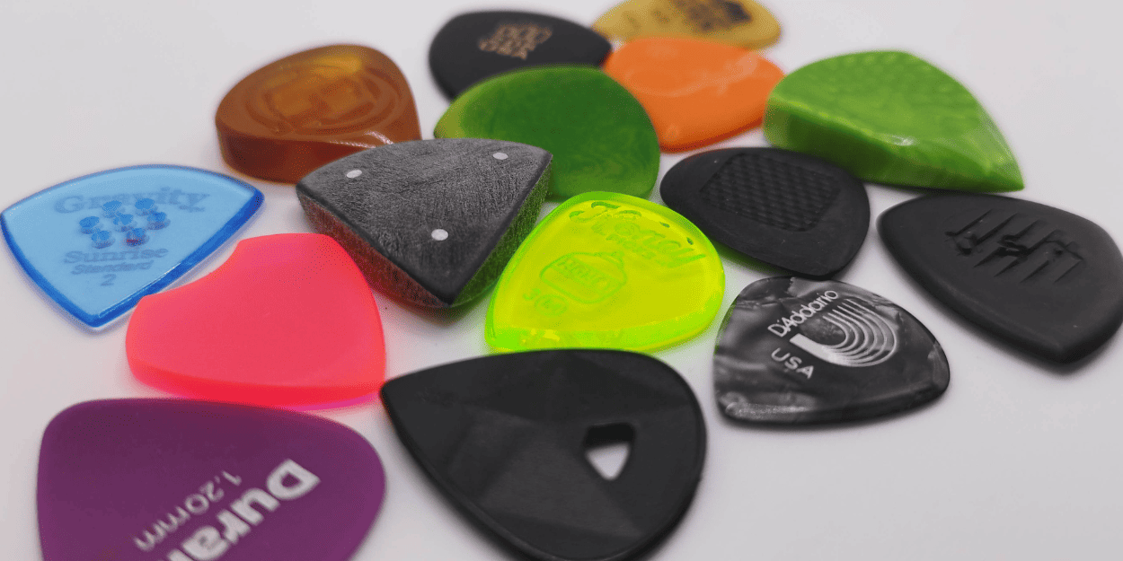 How to Do Pinch Harmonics Make Your Guitar Squeal Guitar Pick Reviews